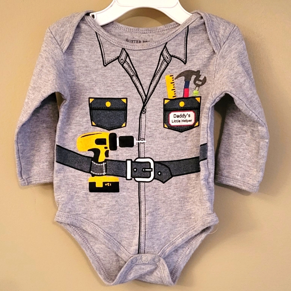 Buster Brown "Daddy's Little Helper" grey long sleeved onesie/bodysuit